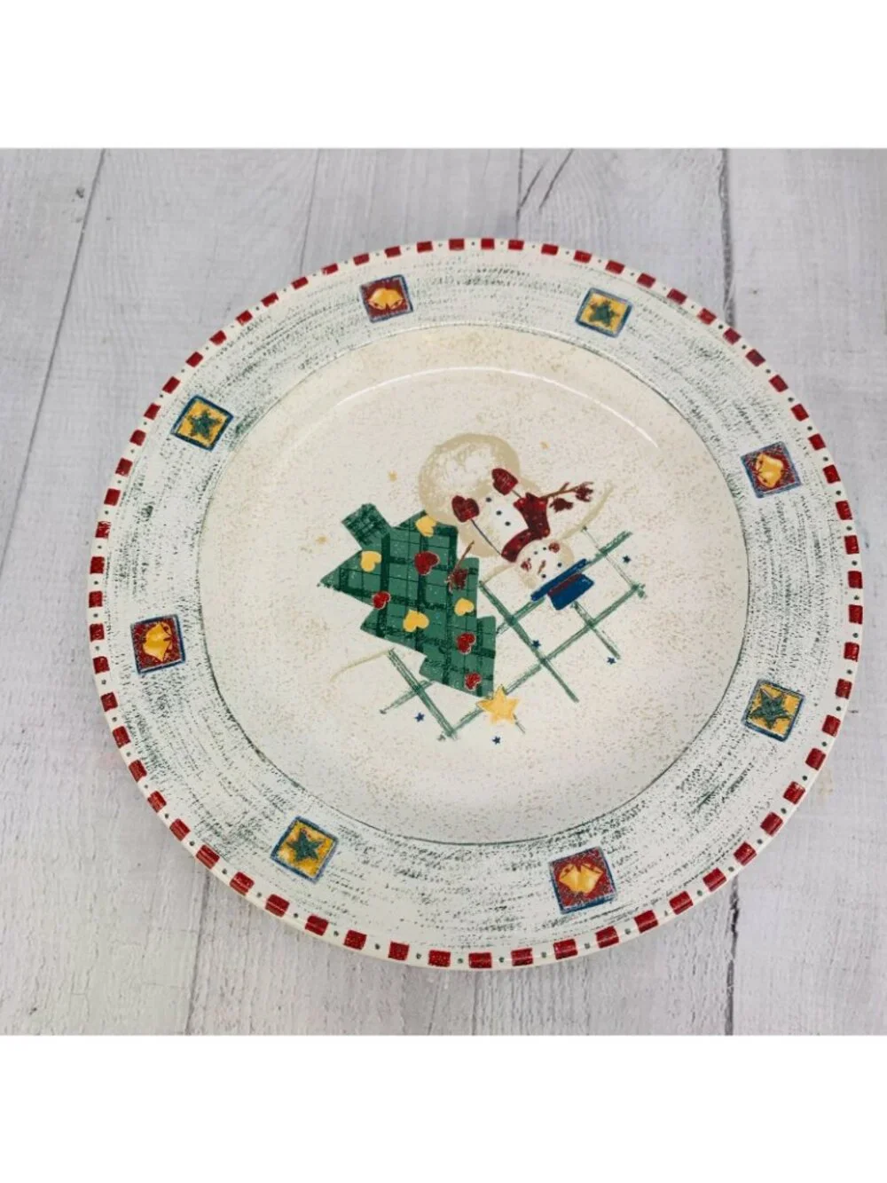 Gibson SNOWMAN Tree Red Block Christmas Stoneware Lunch Salad Plates Set 4